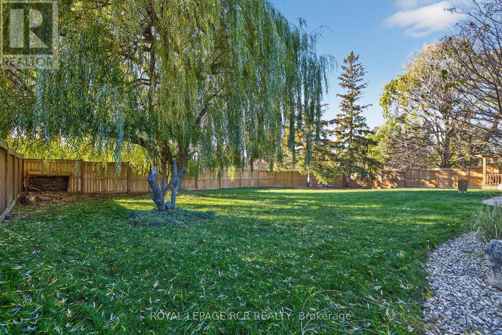 181 QUEEN STREET S - 45