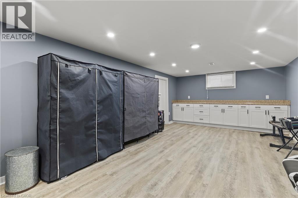214 BINBROOK ROAD - 32