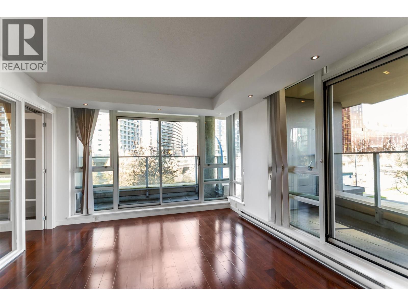 306 980 COOPERAGE WAY