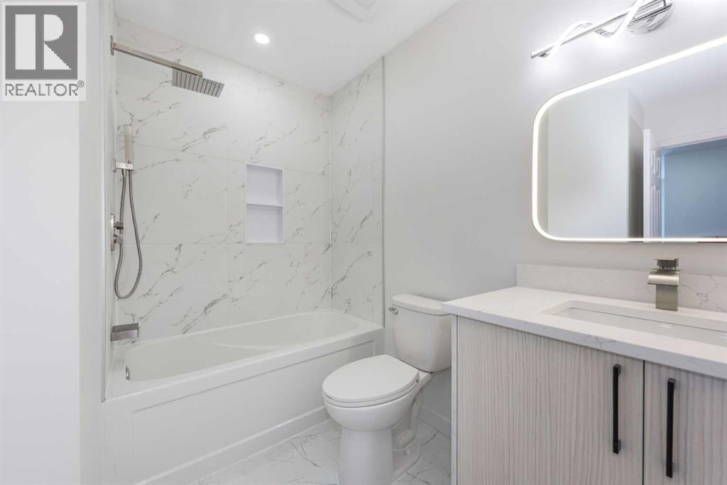 Single Family House for Sale in  Hamptons Mews NW Hamptons Calgary 