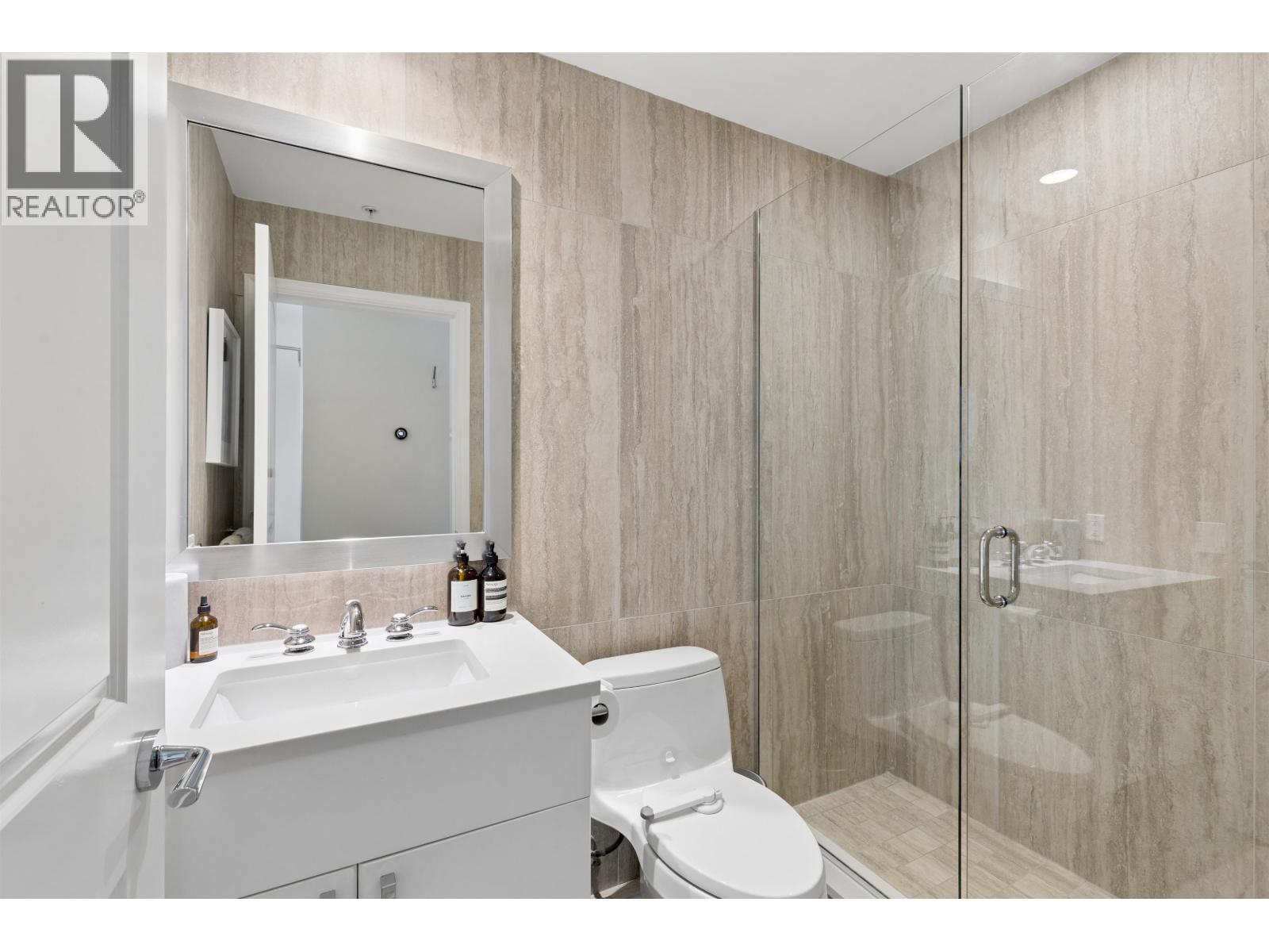 409 185 VICTORY SHIP WAY, North Vancouver