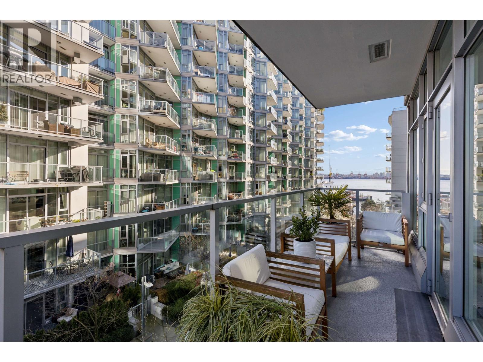 409 185 VICTORY SHIP WAY, North Vancouver