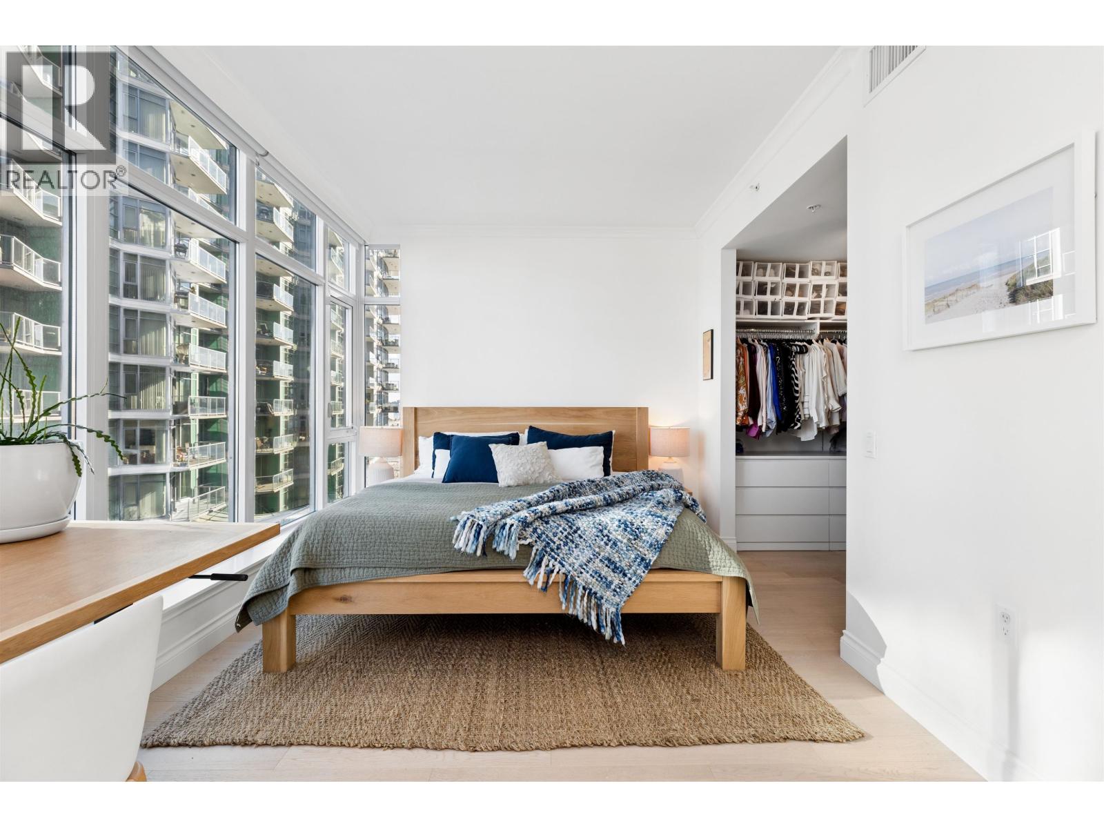 409 185 VICTORY SHIP WAY, North Vancouver