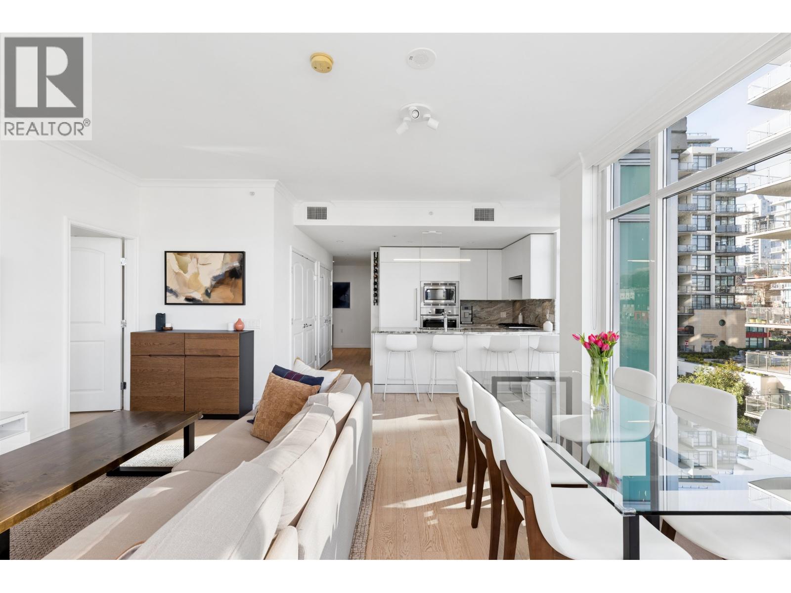 409 185 VICTORY SHIP WAY, North Vancouver