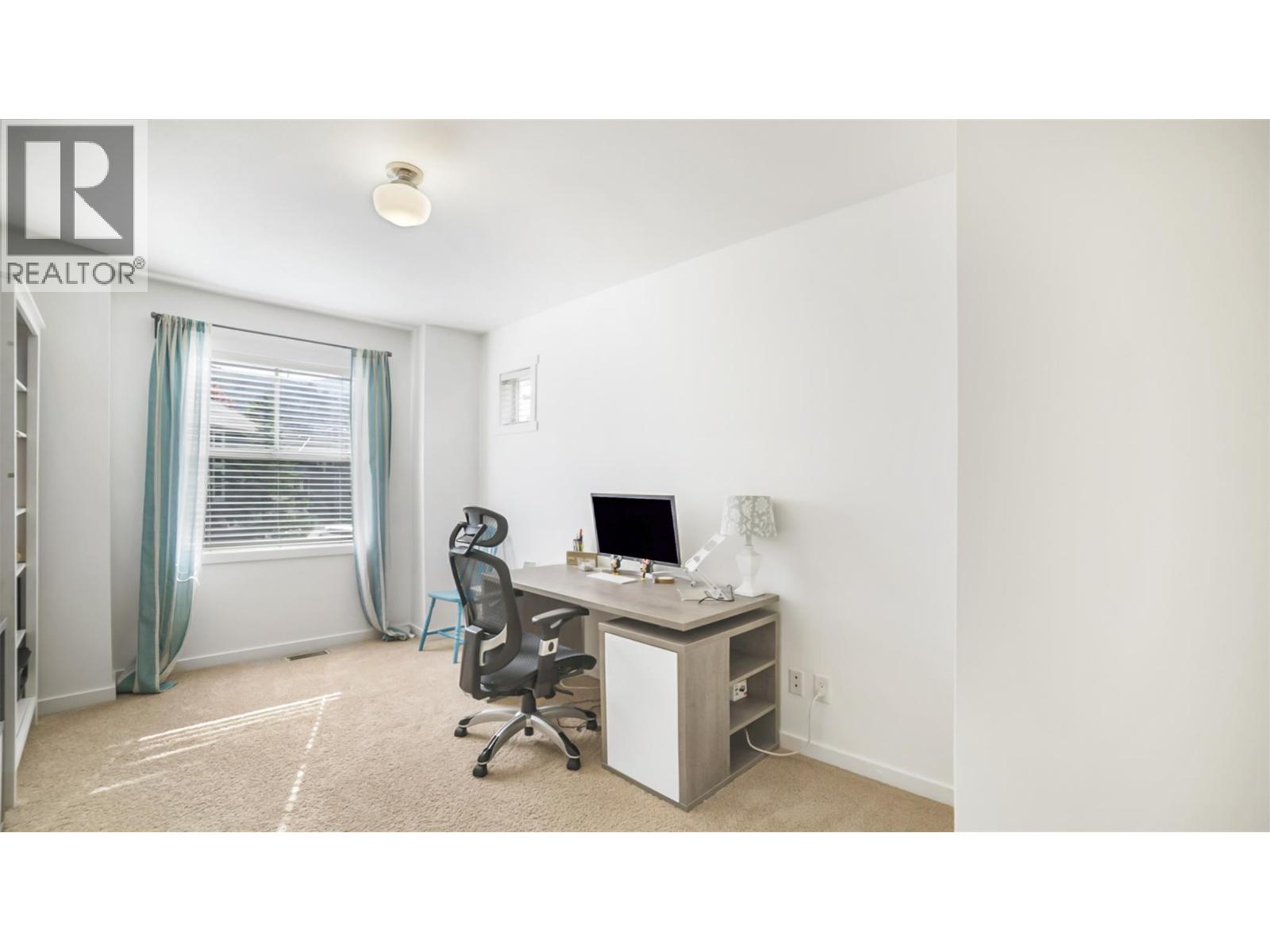 5485 South Perimeter Way, Kelowna