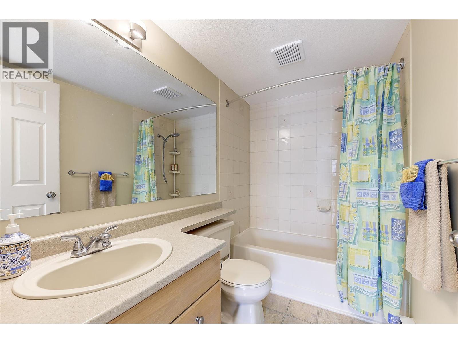 3155 De Montreuil Court Unit# 212, Kelowna