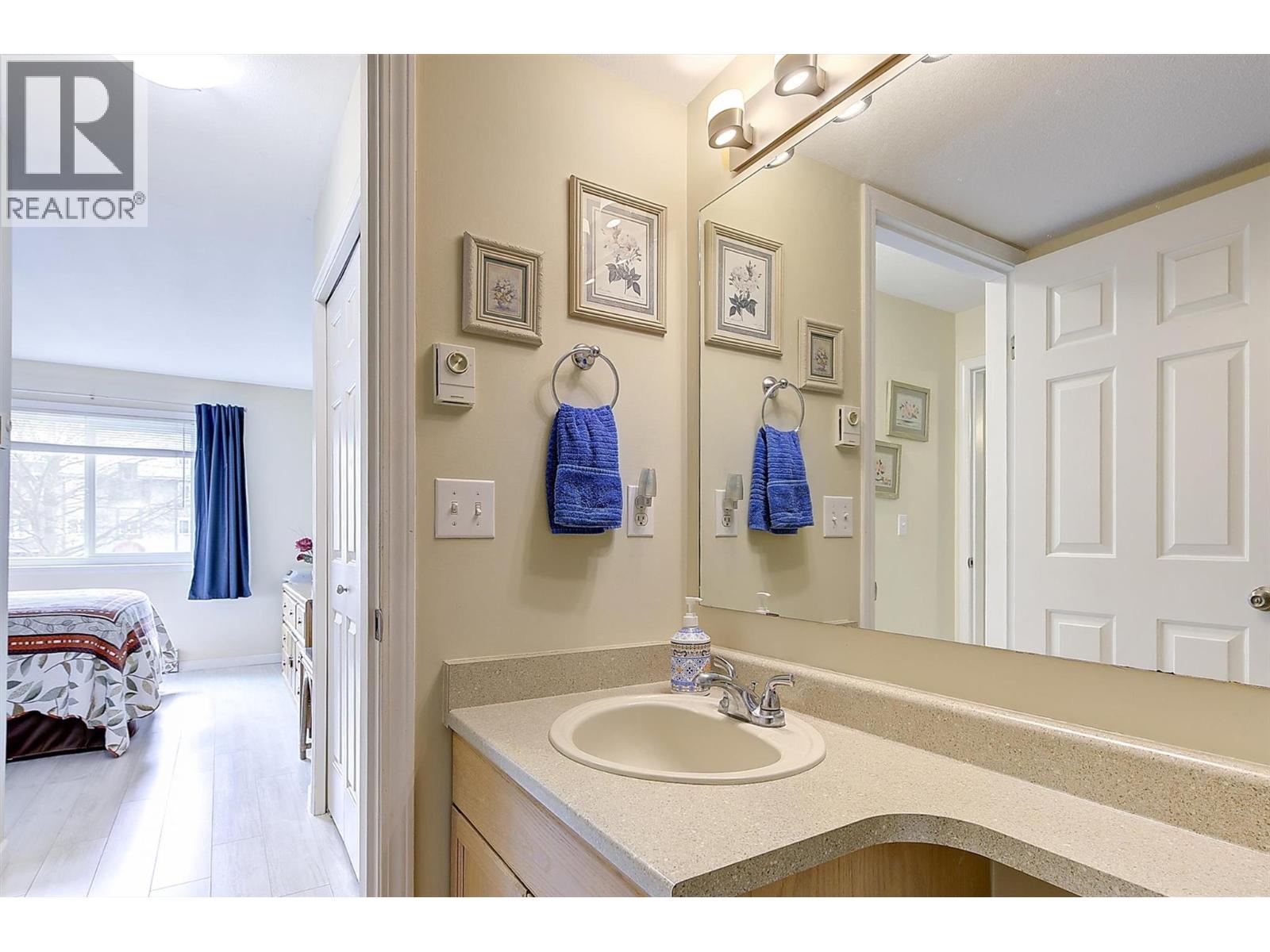 3155 De Montreuil Court Unit# 212, Kelowna