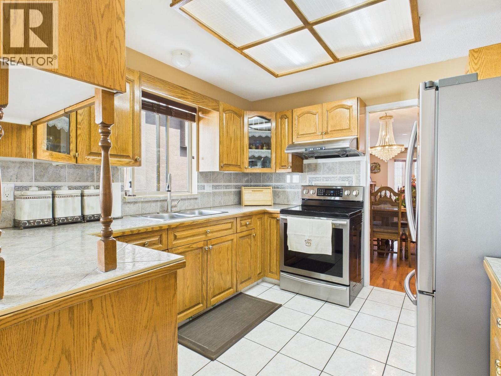 12102 Golf Course Drive, Osoyoos