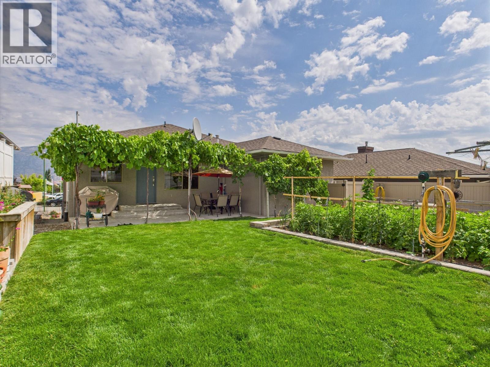 12102 Golf Course Drive, Osoyoos