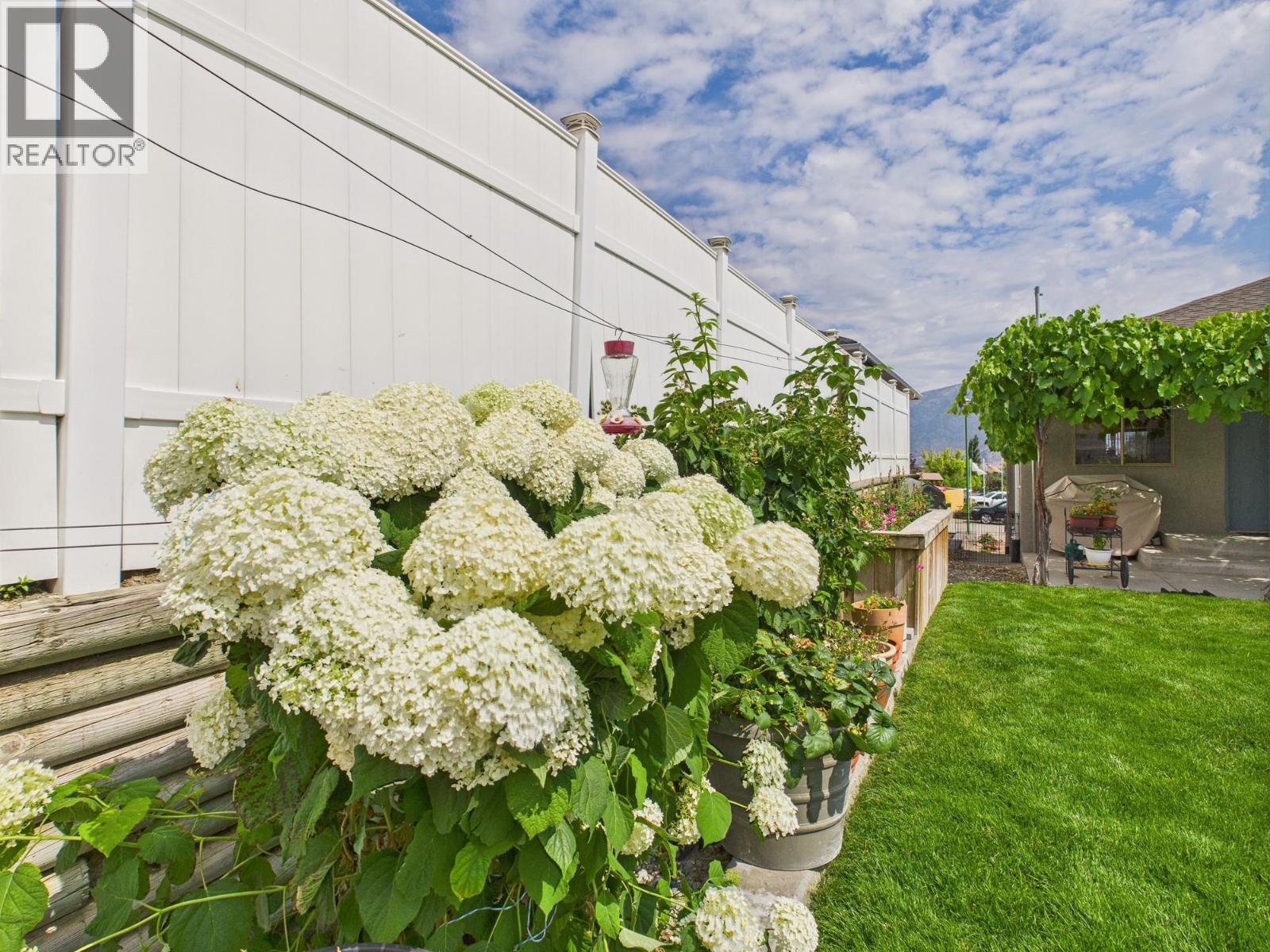 12102 Golf Course Drive, Osoyoos