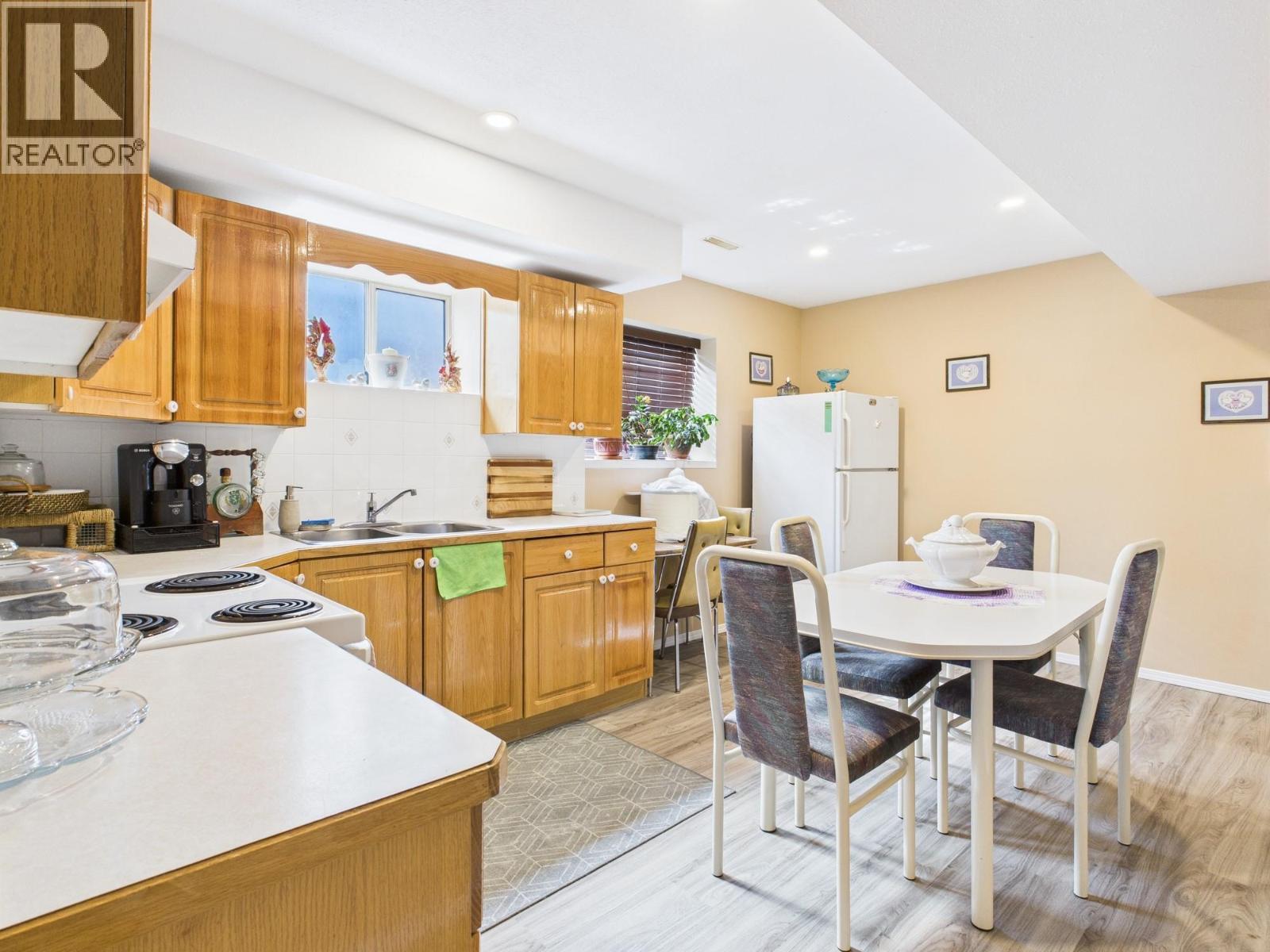 12102 Golf Course Drive, Osoyoos