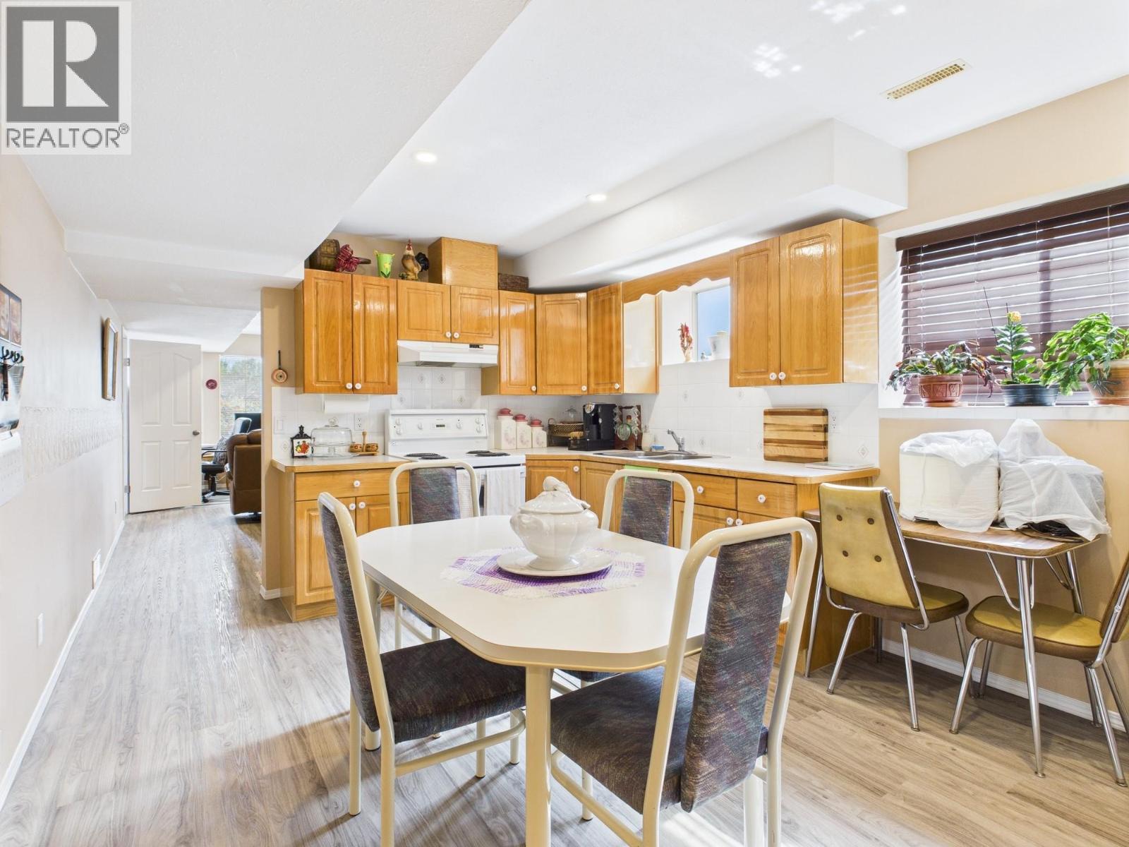 12102 Golf Course Drive, Osoyoos