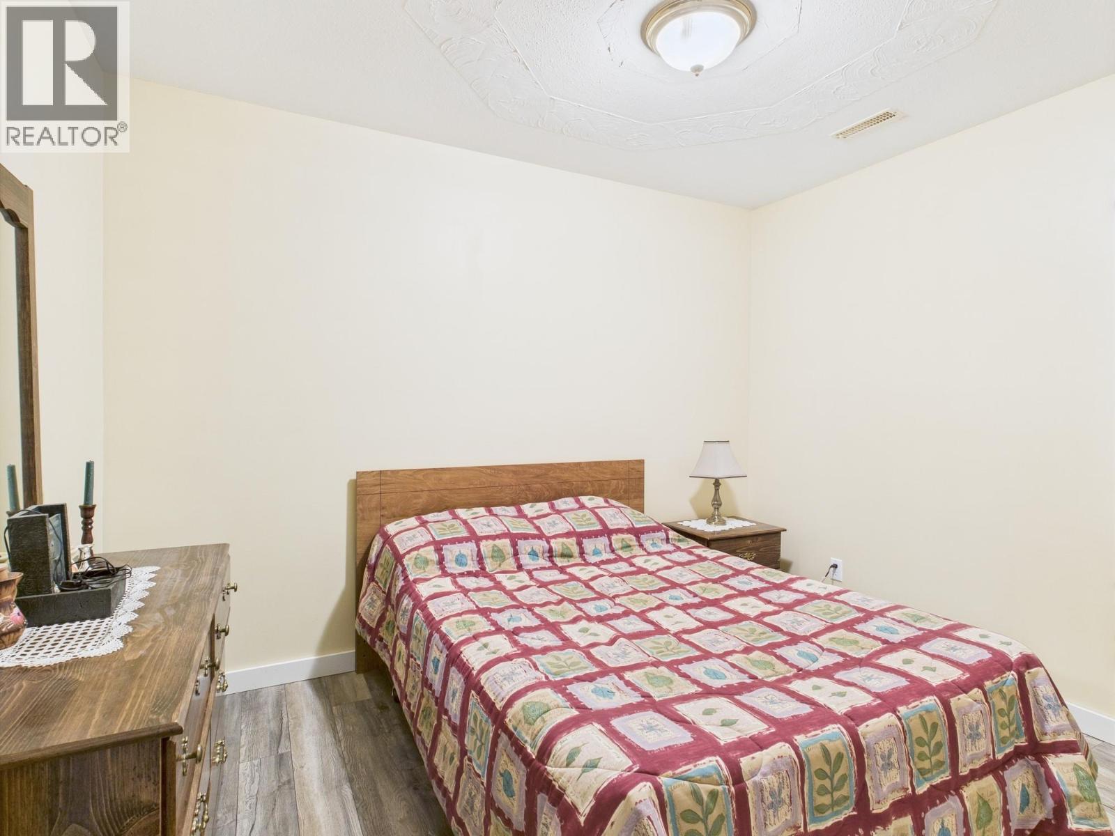 12102 Golf Course Drive, Osoyoos