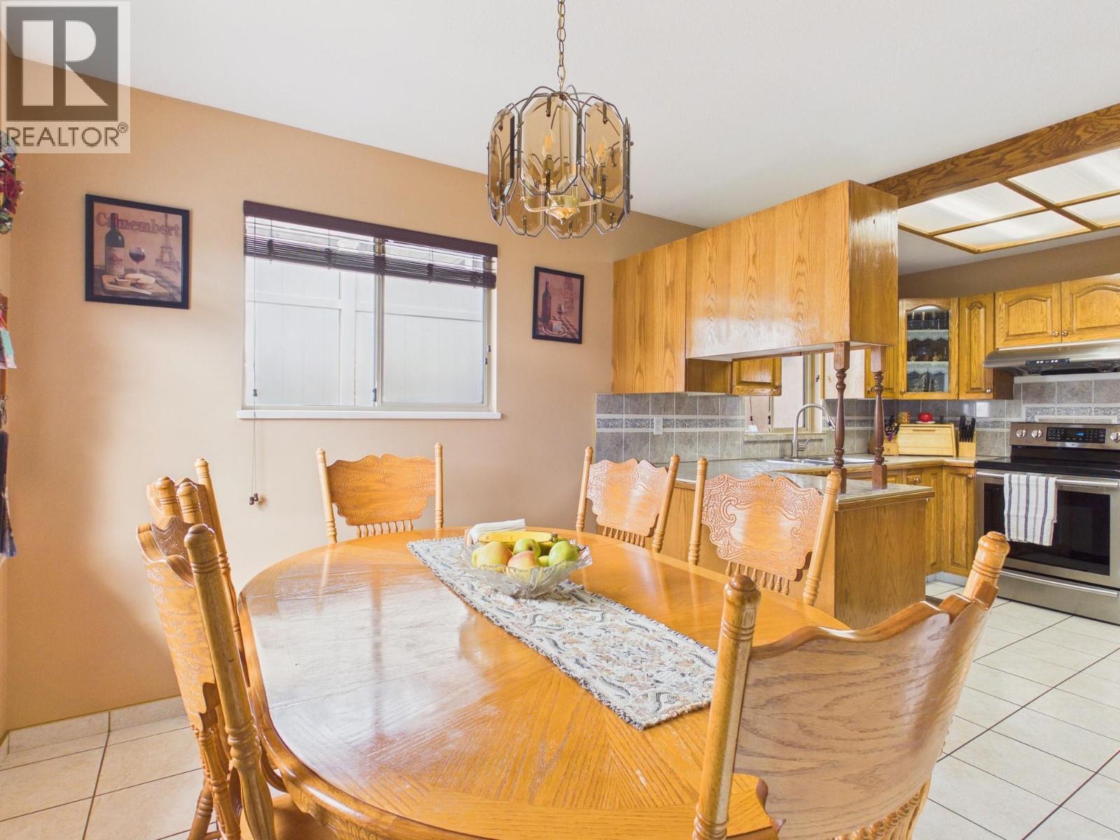 12102 Golf Course Drive, Osoyoos