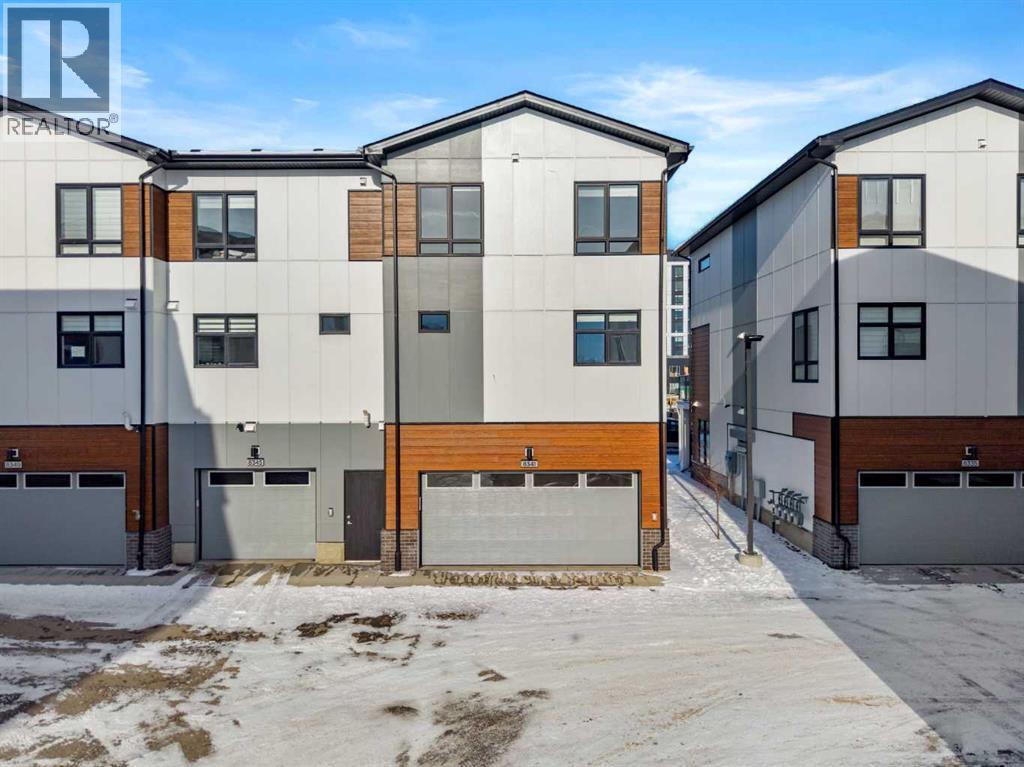 Single Family House for Sale in   Avenue SW West Springs Calgary 