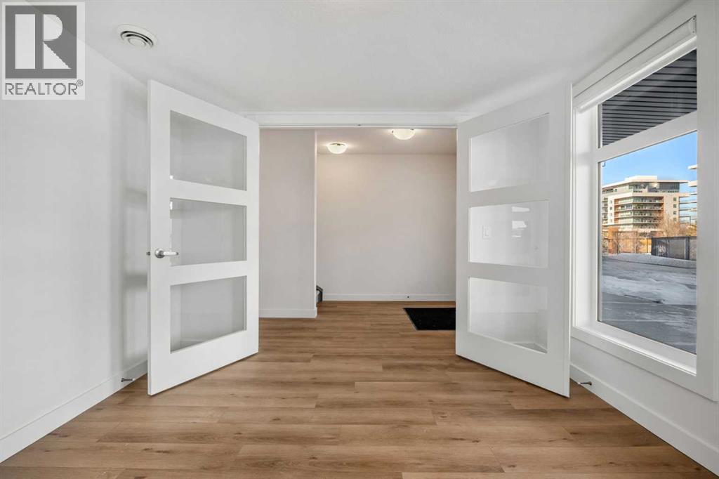 Single Family House for Sale in   Avenue SW West Springs Calgary 