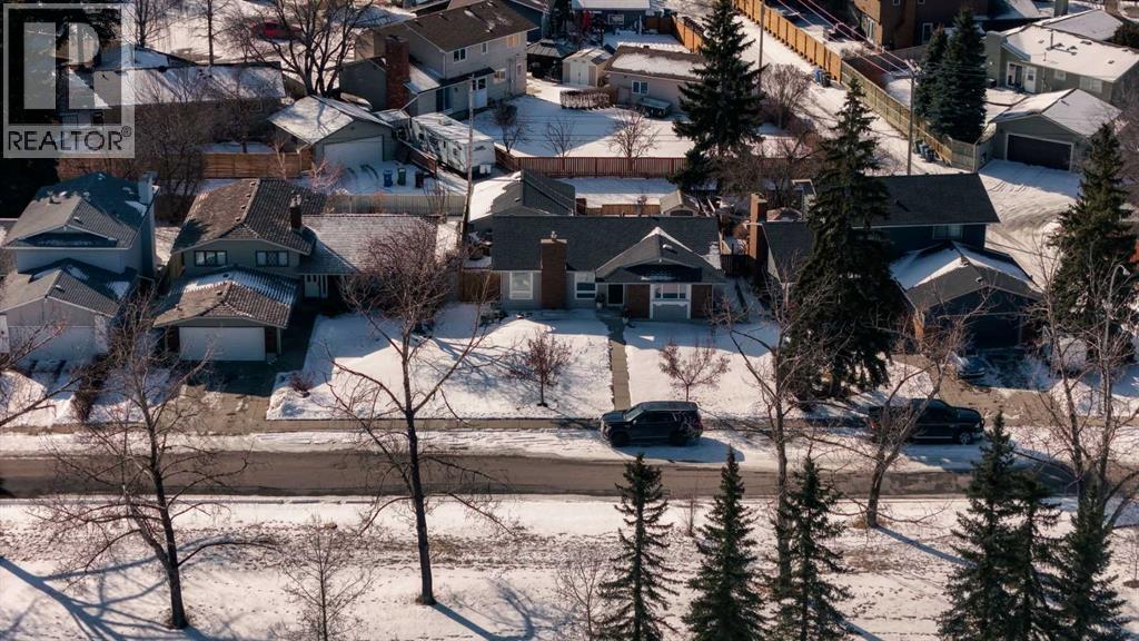 Single Family House Bungalow for Sale in  Parkwood Way SE Parkland Calgary 