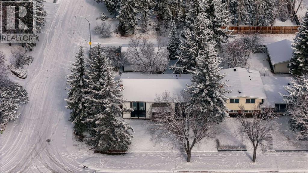 Single Family House Bi-level for Sale in  Palliser Drive SW Palliser Calgary 