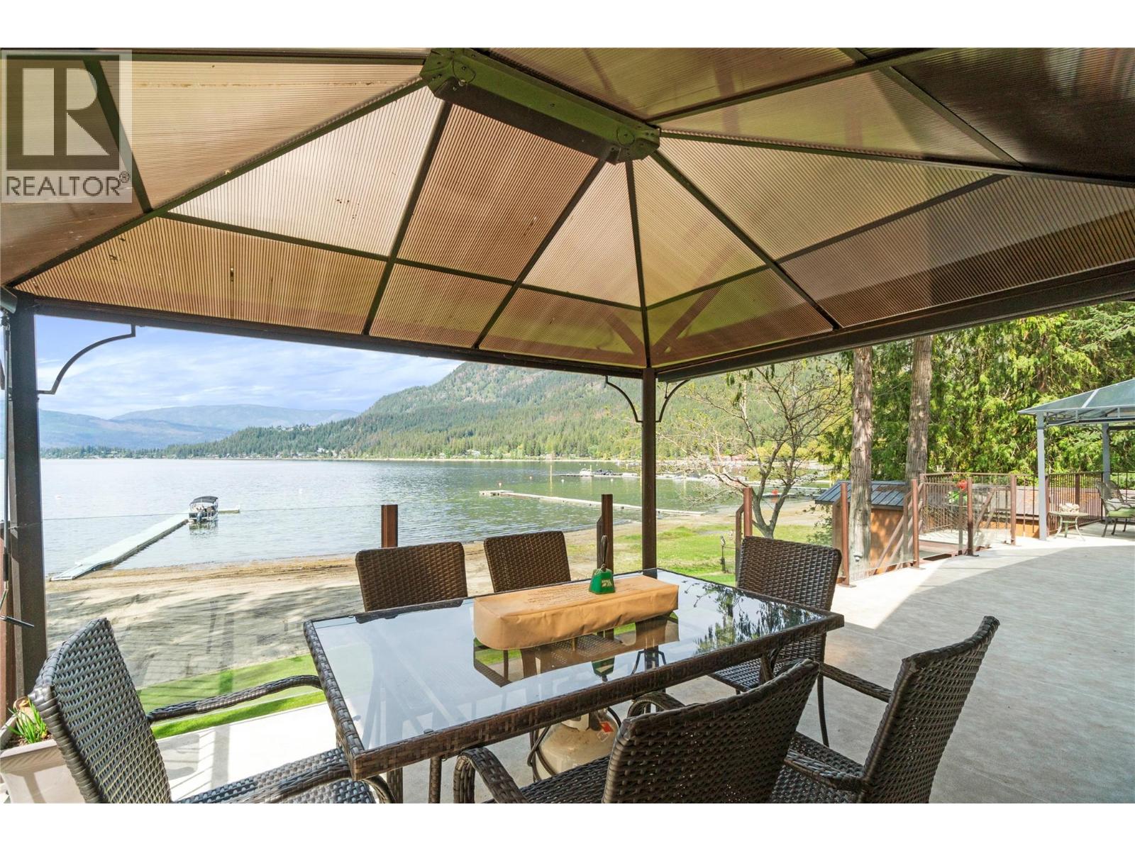  2647 Blind Bay Road, Blind Bay