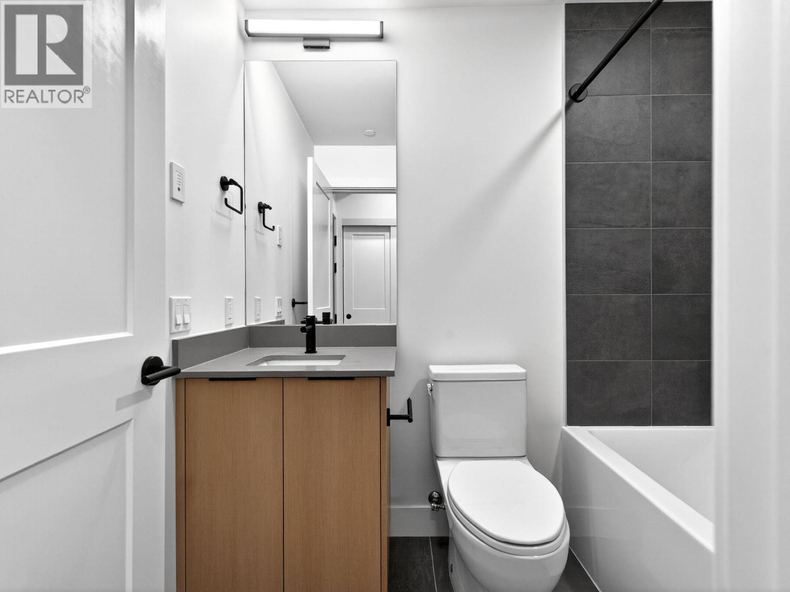 #404 620 CORONATION AVENUE - 16