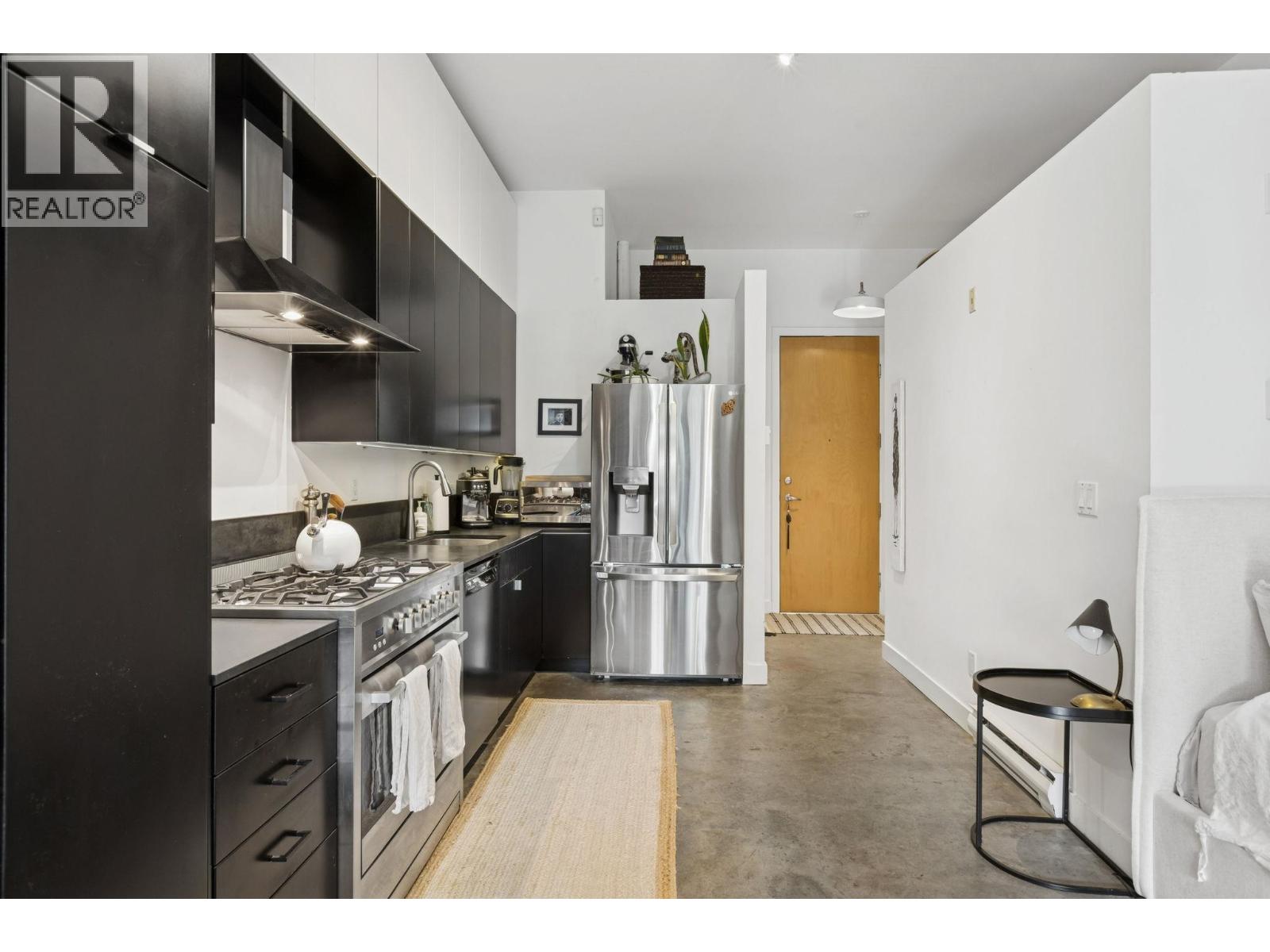 10 2156 W 12TH AVENUE