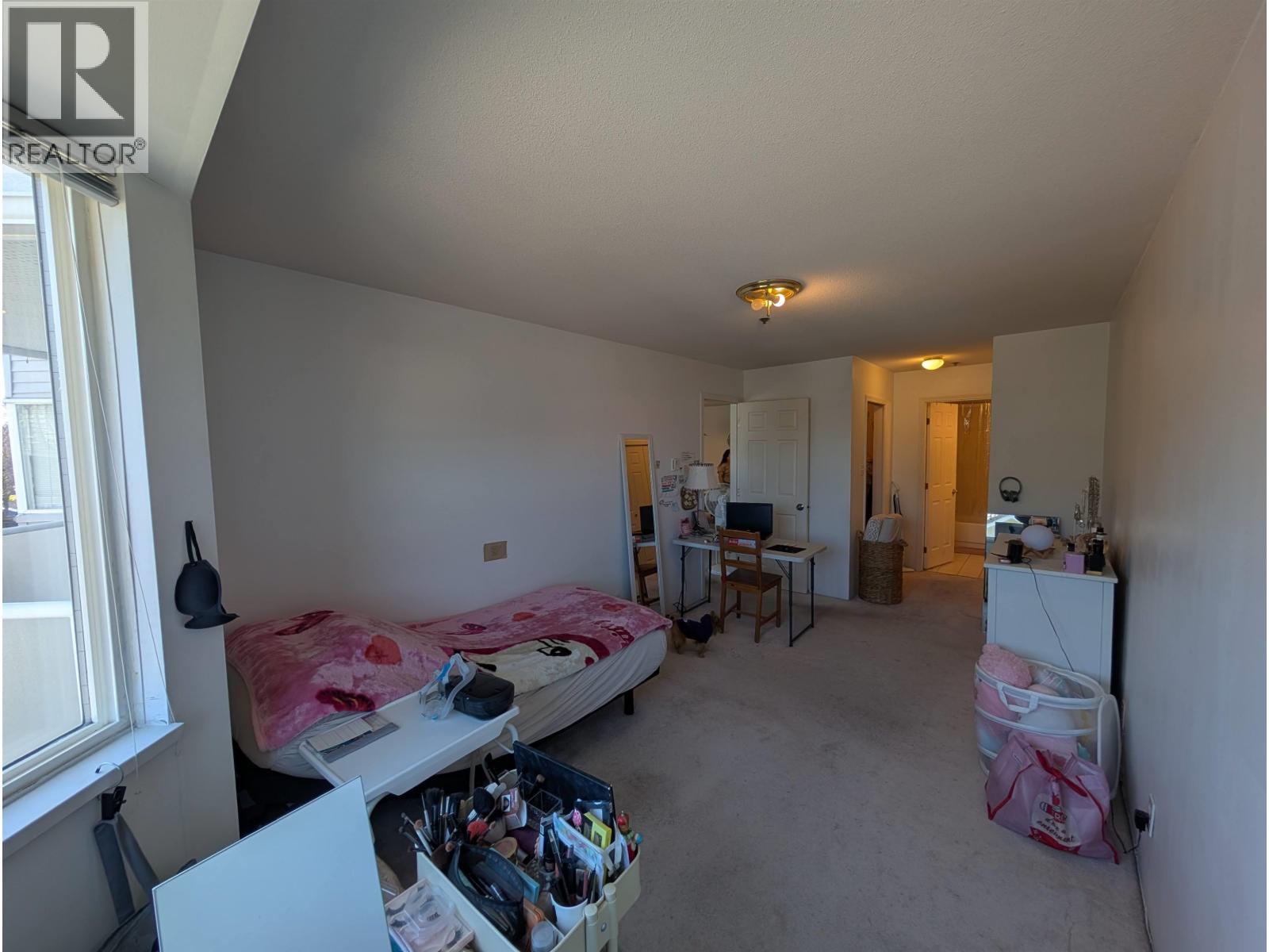 #204-7071 BLUNDELL Road, Richmond