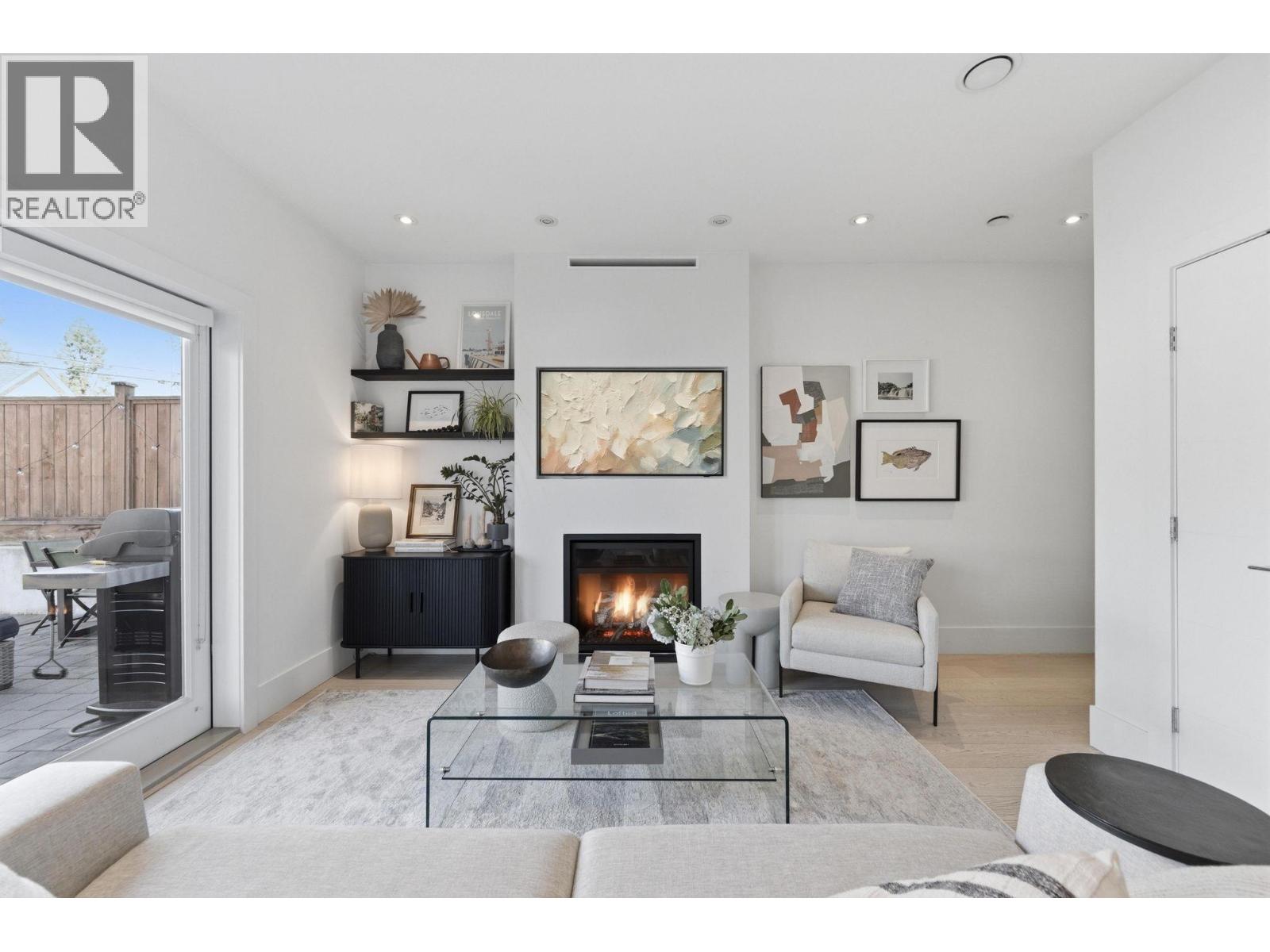 212 18TH Street - photo 2