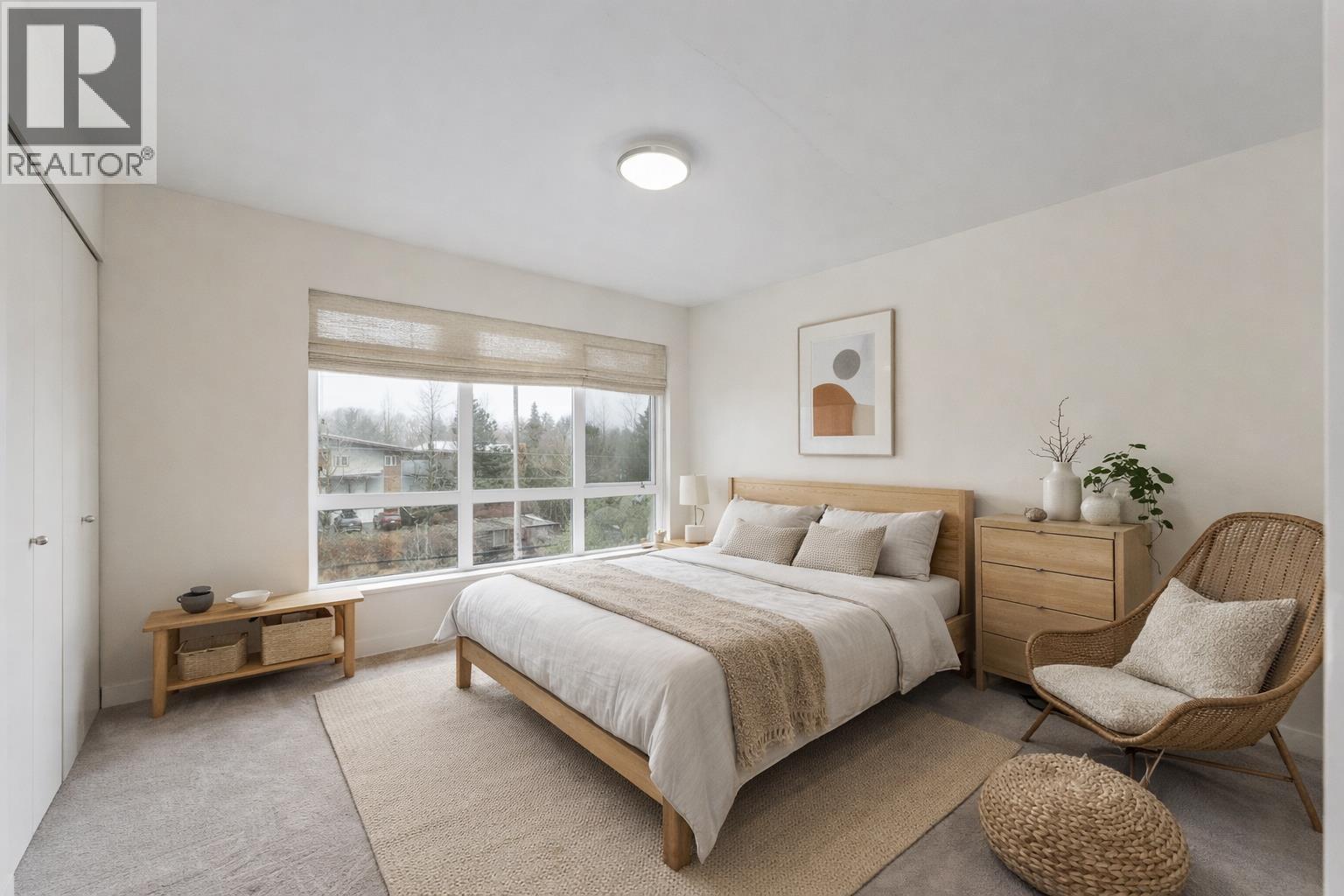 40166 GOVERNMENT ROAD, Squamish