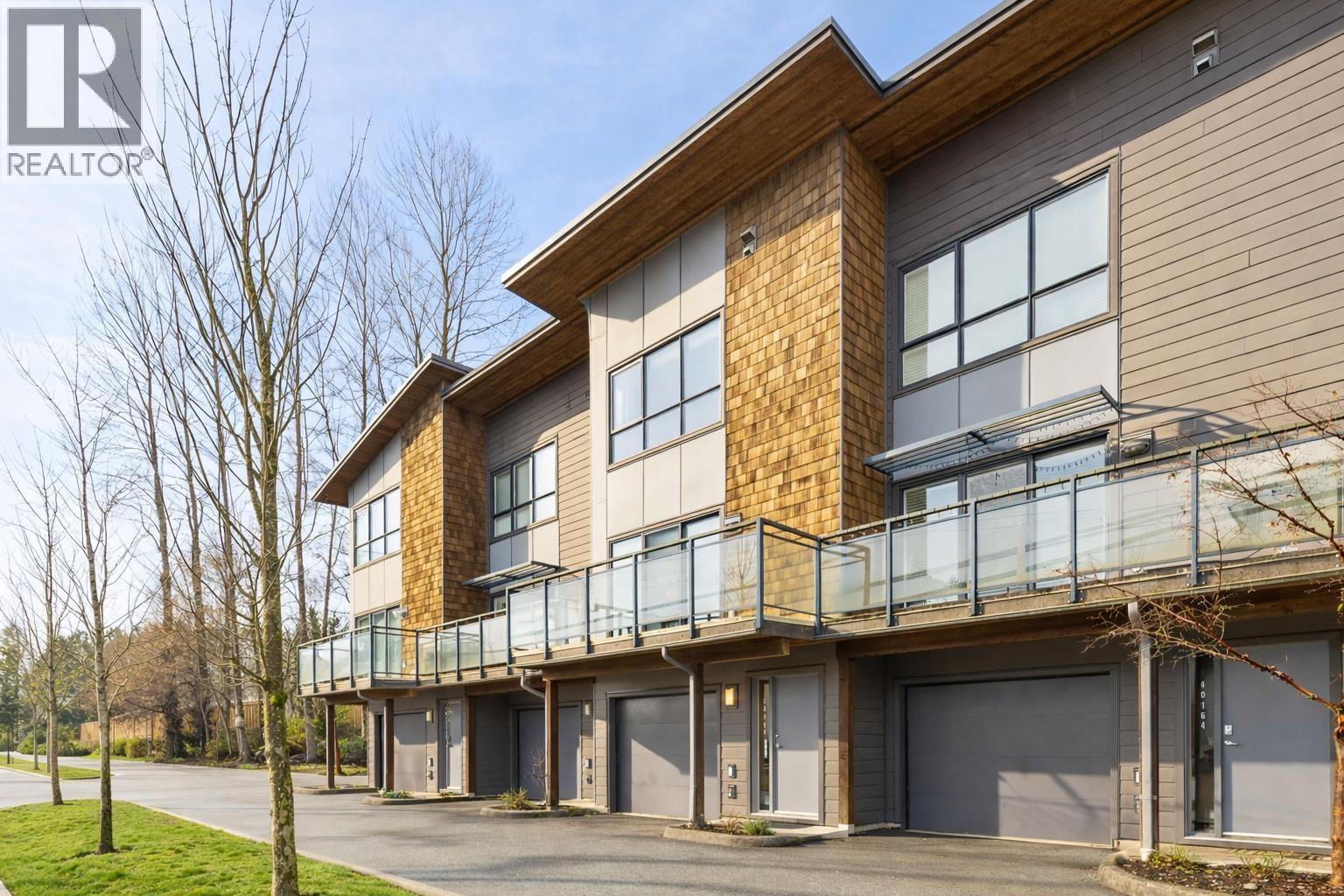 40166 GOVERNMENT ROAD, Squamish