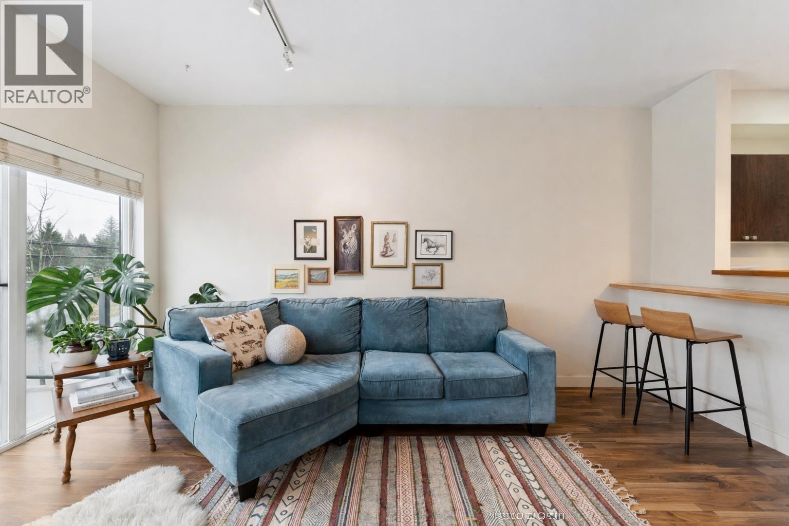 40166 GOVERNMENT ROAD, Squamish