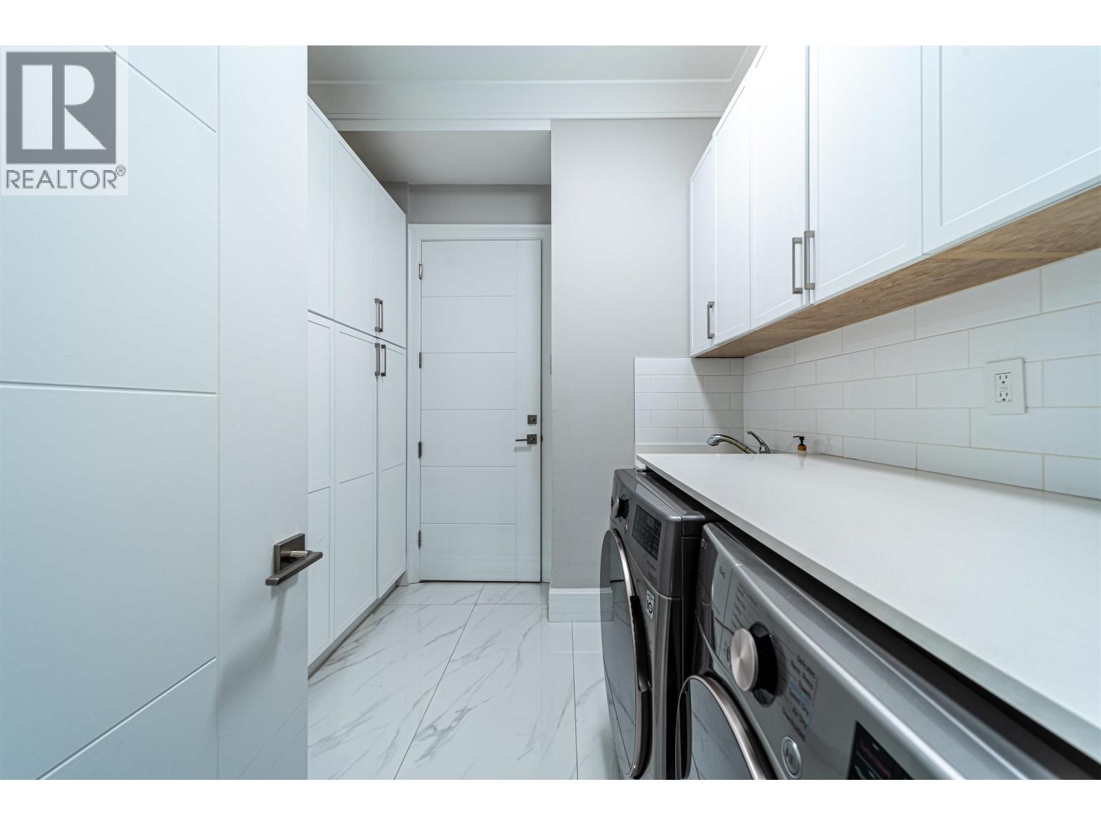 9291 GLENALLAN Drive, Richmond