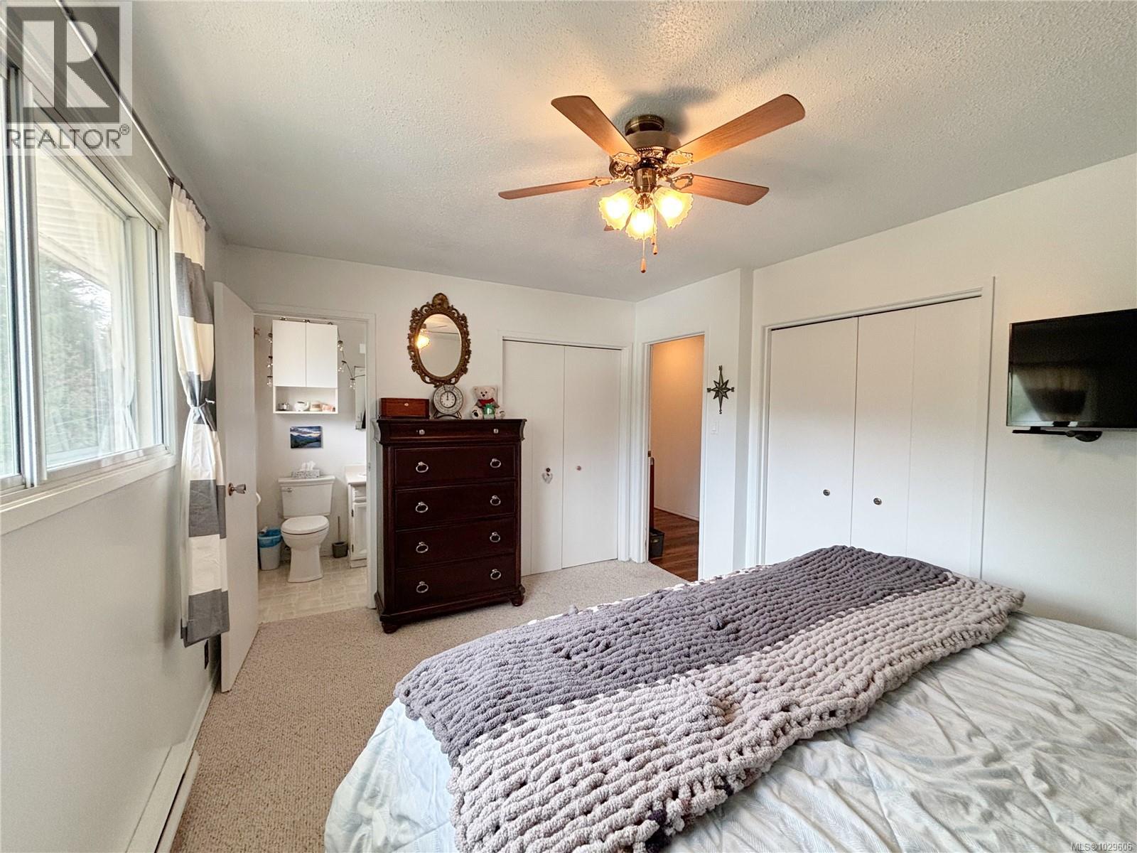 529 Cedar Cres - 11