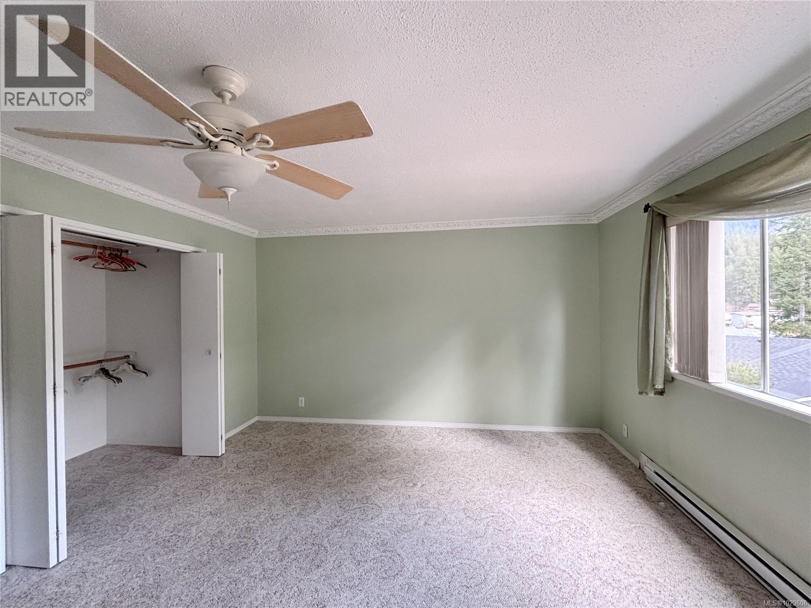 529 Cedar Cres - 8
