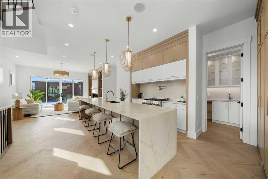 Single Family House for Sale in   Avenue NW West Hillhurst Calgary 