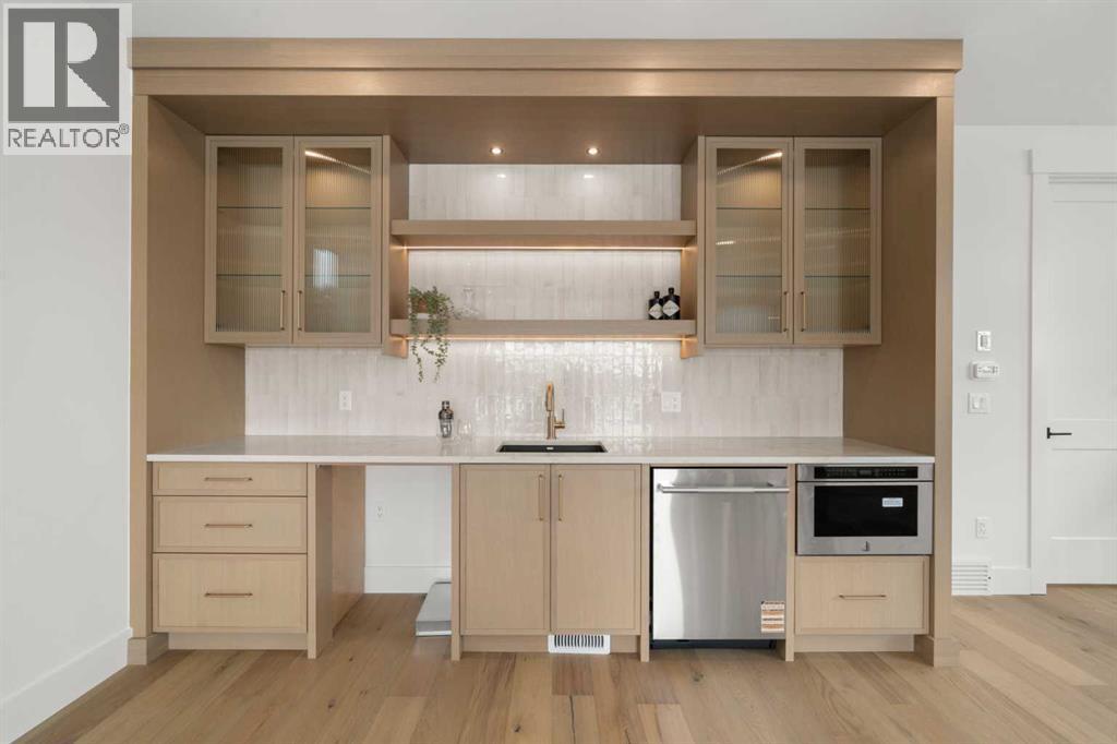 Single Family House for Sale in   Avenue NW West Hillhurst Calgary 