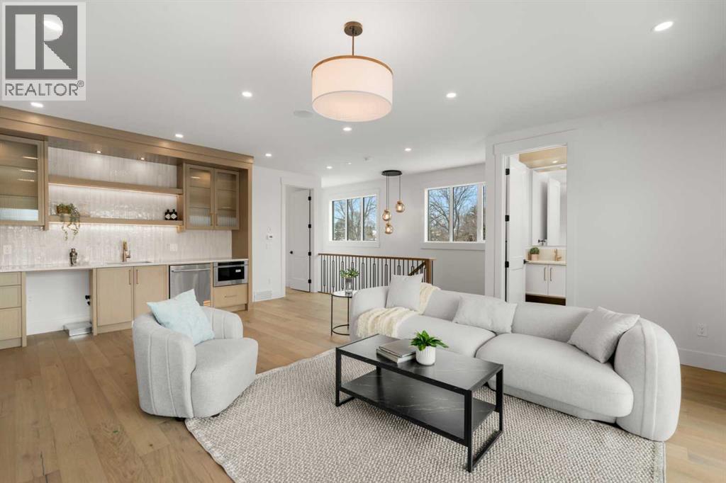 Single Family House for Sale in   Avenue NW West Hillhurst Calgary 