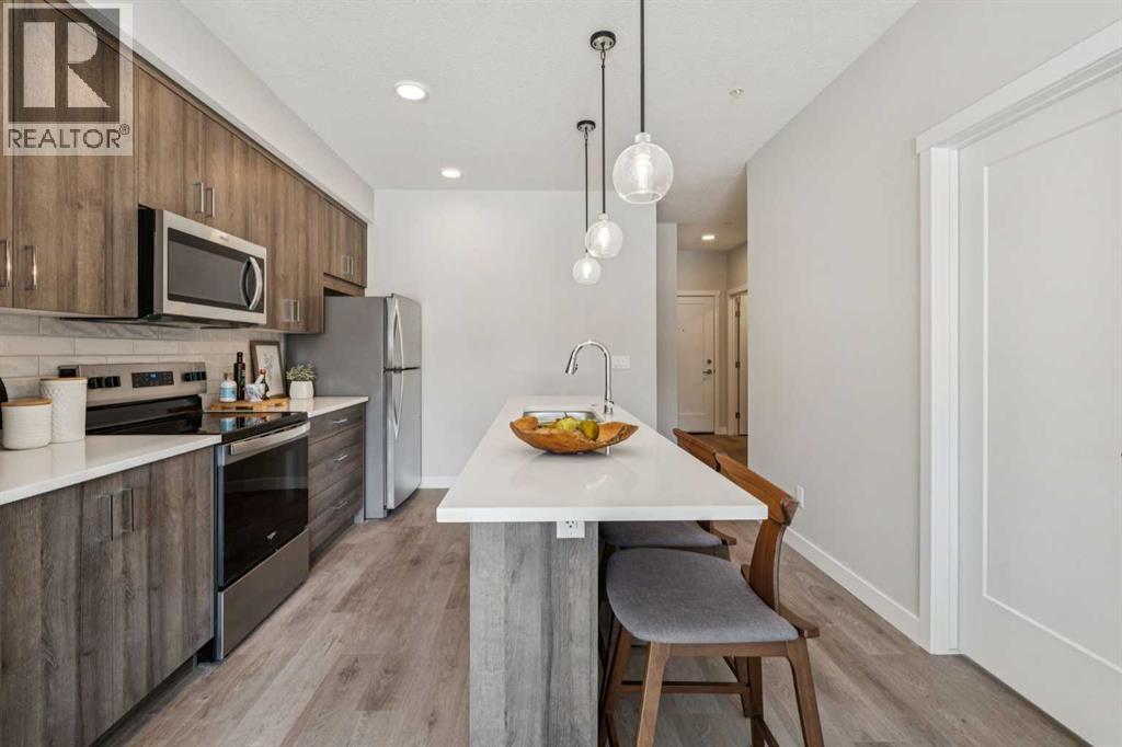 Single Family House for Sale in   Shawnee Square SW Shawnee Slopes Calgary 