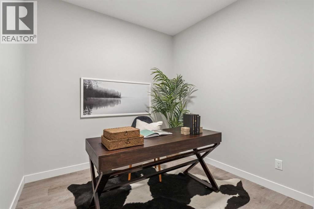 Single Family House for Sale in   Shawnee Square SW Shawnee Slopes Calgary 