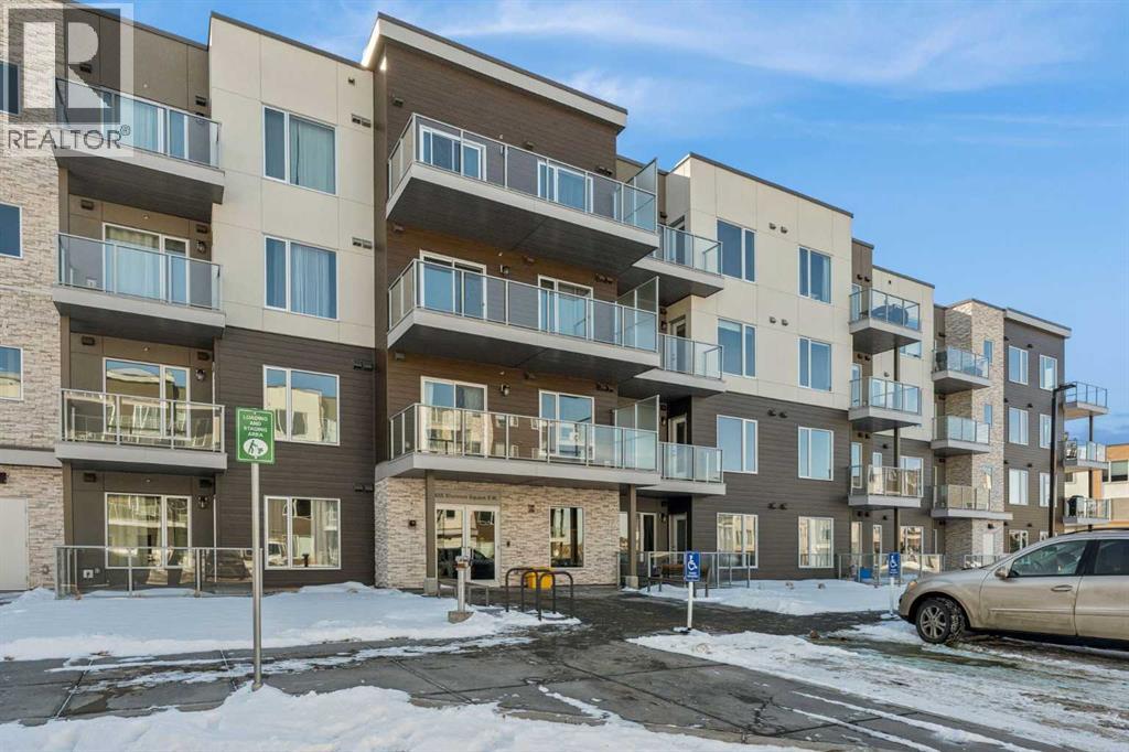 Single Family House for Sale in   Shawnee Square SW Shawnee Slopes Calgary 