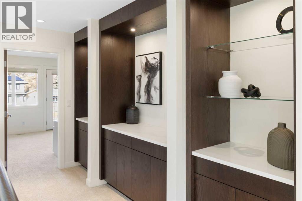 Single Family House for Sale in  Upton Place NW University Heights Calgary 