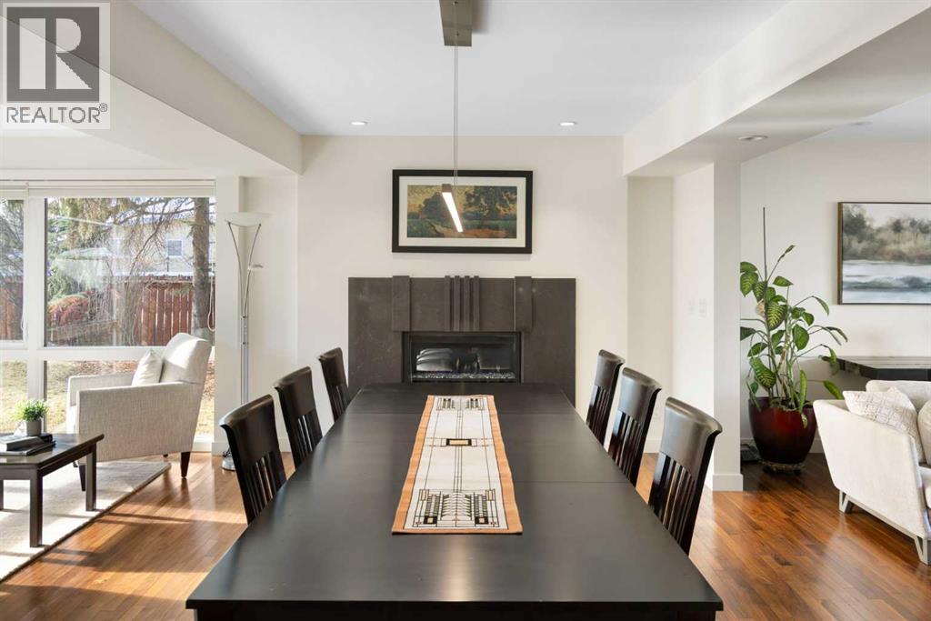 Single Family House for Sale in  Upton Place NW University Heights Calgary 