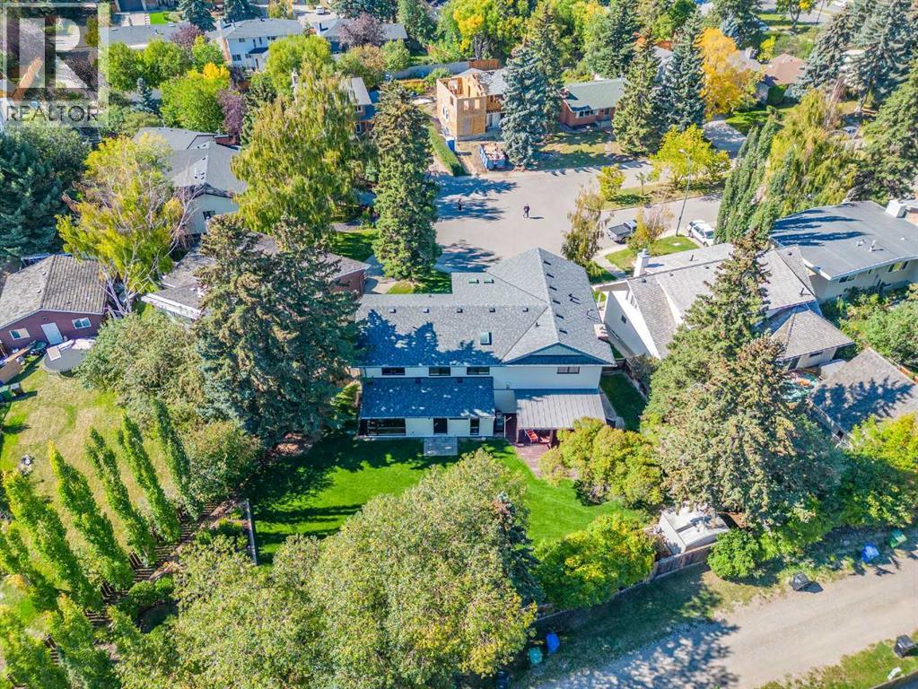 Single Family House for Sale in  Upton Place NW University Heights Calgary 