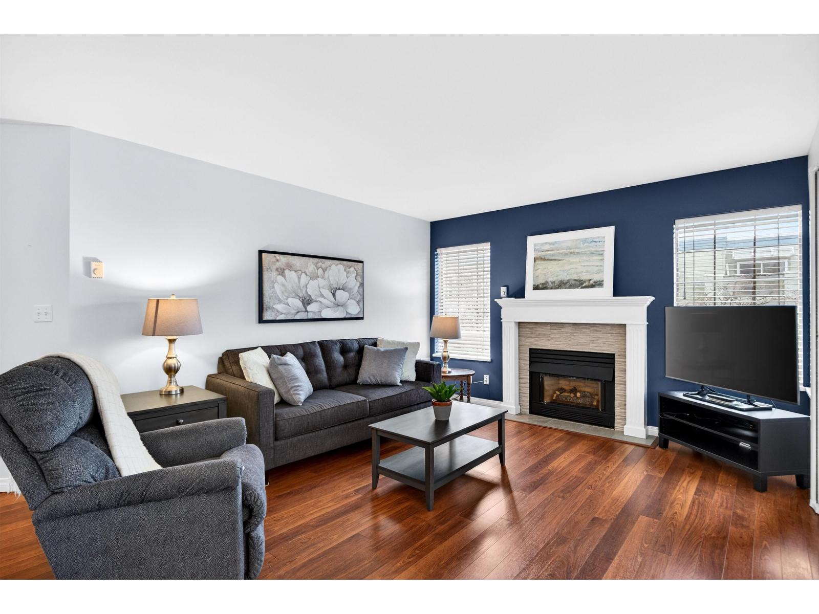 305 1488 MERKLIN STREET, White Rock