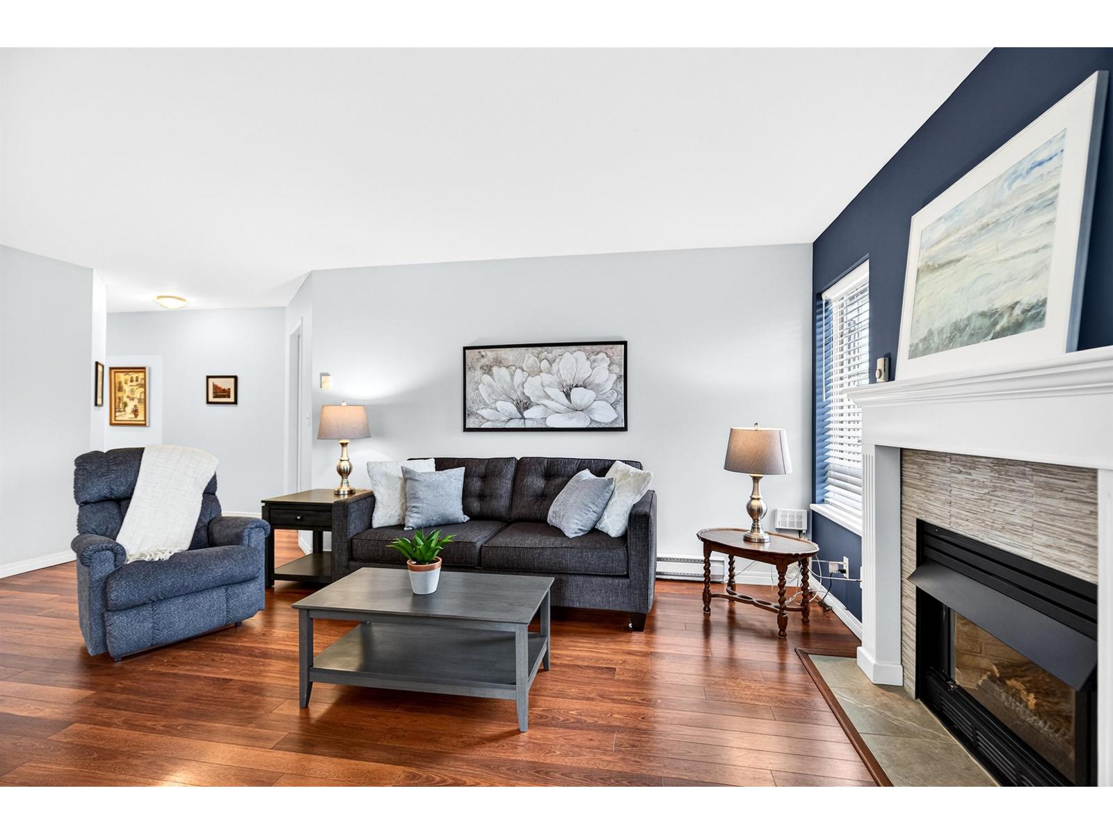 305 1488 MERKLIN STREET, White Rock