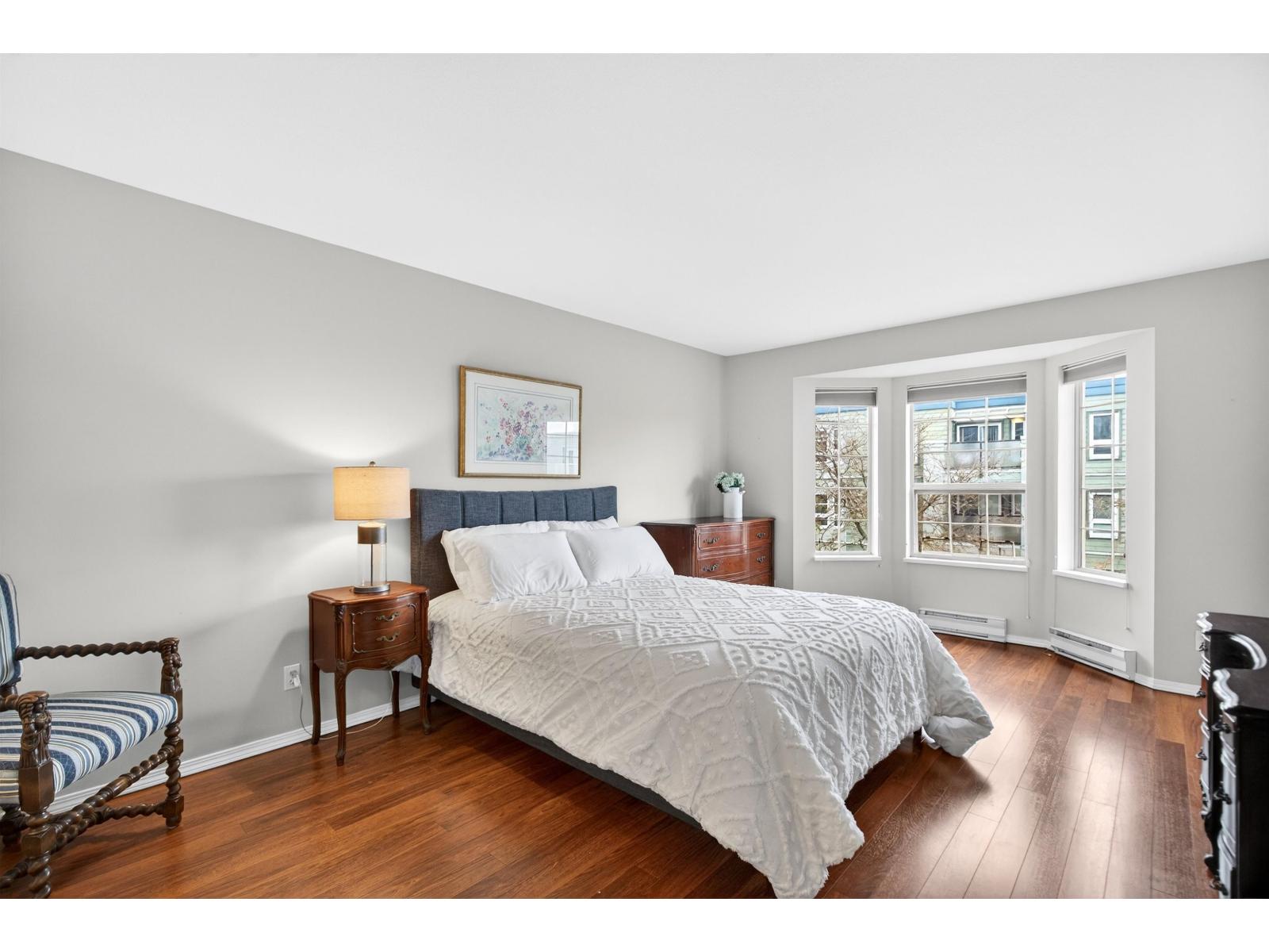 305 1488 MERKLIN STREET, White Rock