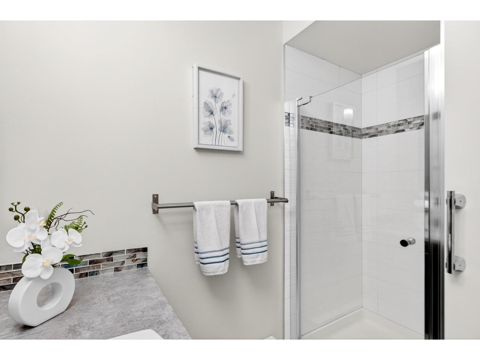 305 1488 MERKLIN STREET, White Rock