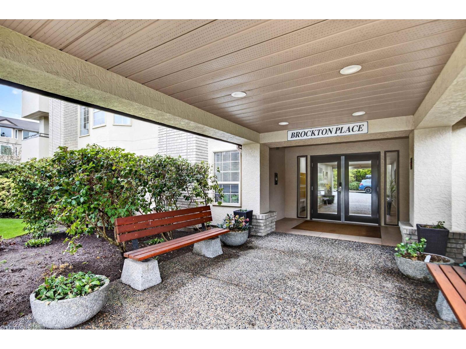 305 1488 MERKLIN STREET, White Rock