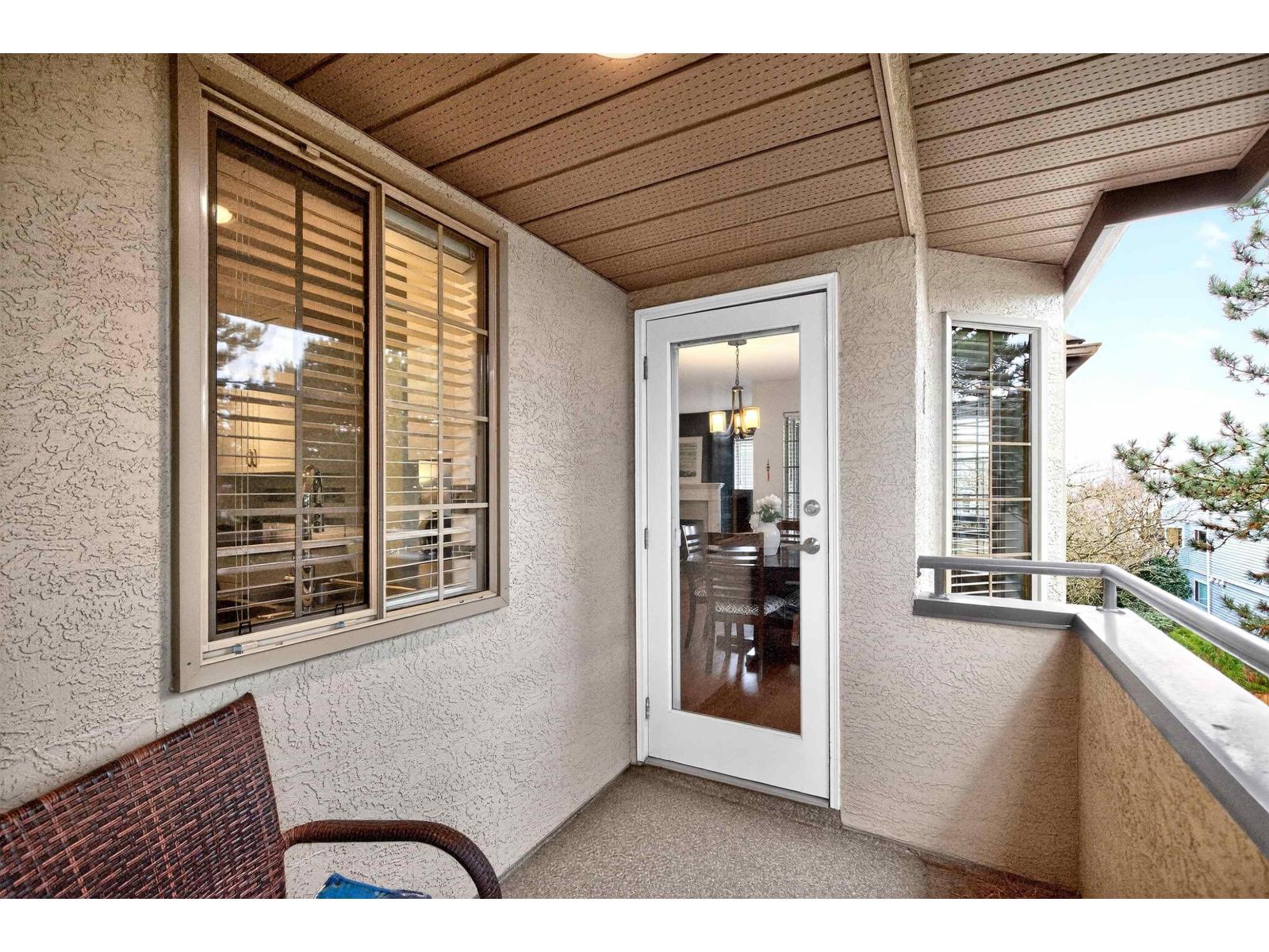 305 1488 MERKLIN STREET, White Rock