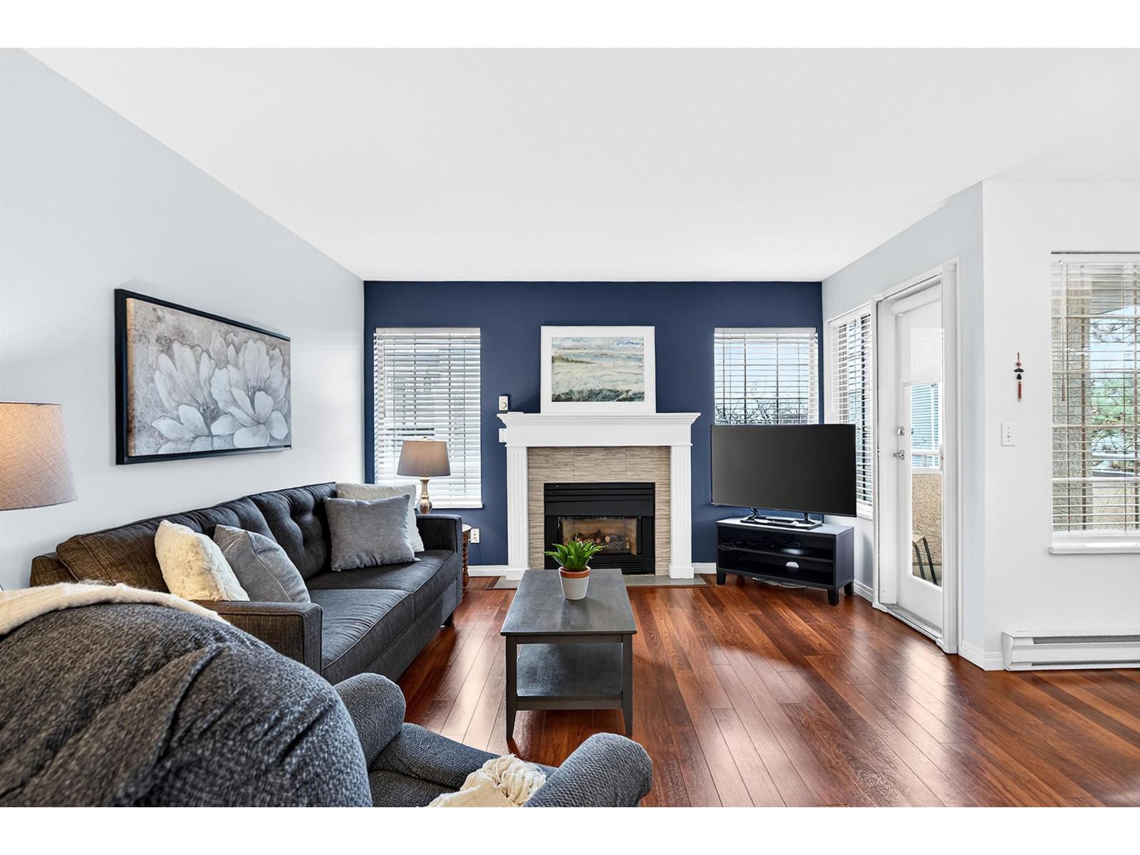 305 1488 MERKLIN STREET, White Rock