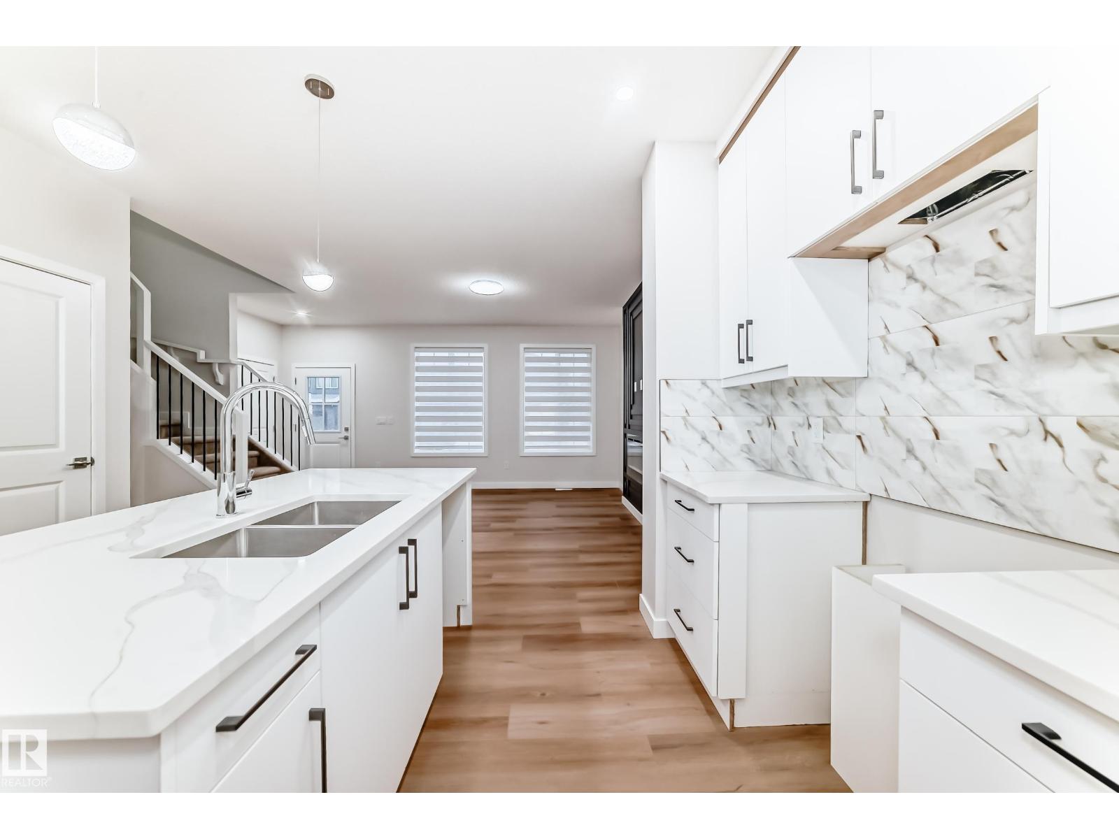 28 WESTWYCK LI - 28